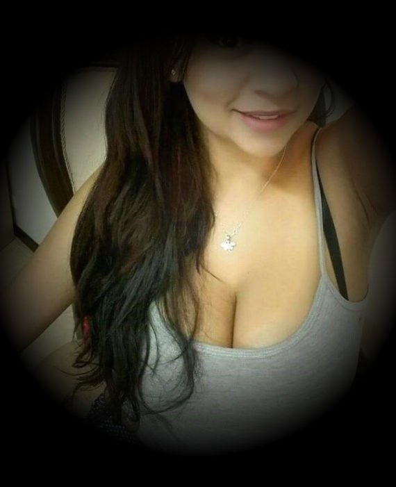 gurgaon escort rina